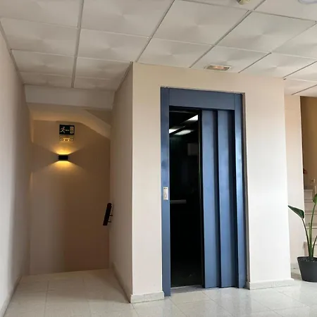 Πανσιόν La Isla 3*