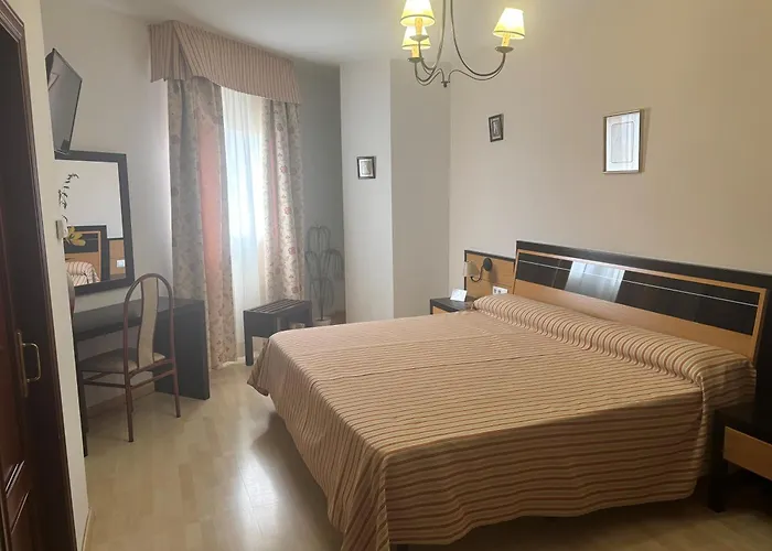 La Isla Πανσιόν 3*